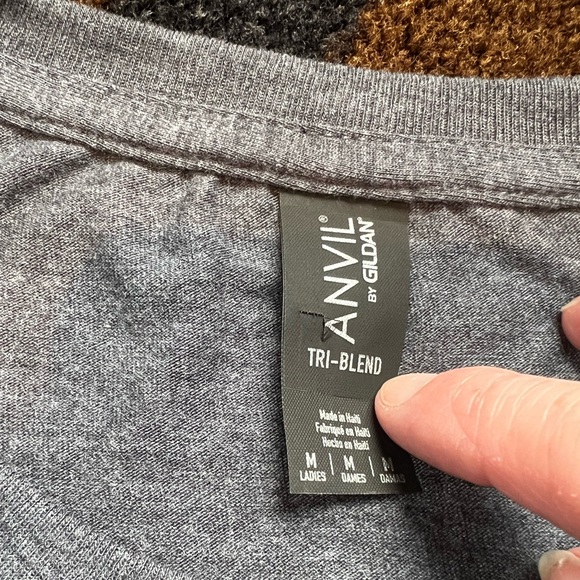 Brand new ladies M t-shirt - Anvil by Gildan brand - Picture 4 of 4